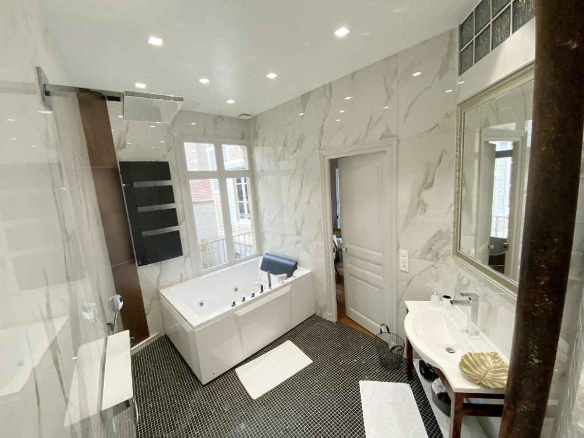 Le Clovis Suites Spa Sauna Reims Dış mekan fotoğraf